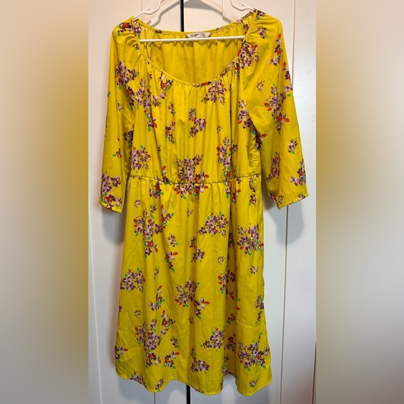 Old Navy Yellow Floral Dress - Picture 3 of 11